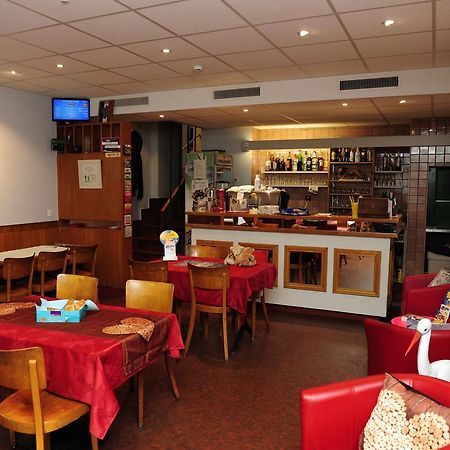 Hotel Restaurant Au Chasseur Orbe المظهر الخارجي الصورة