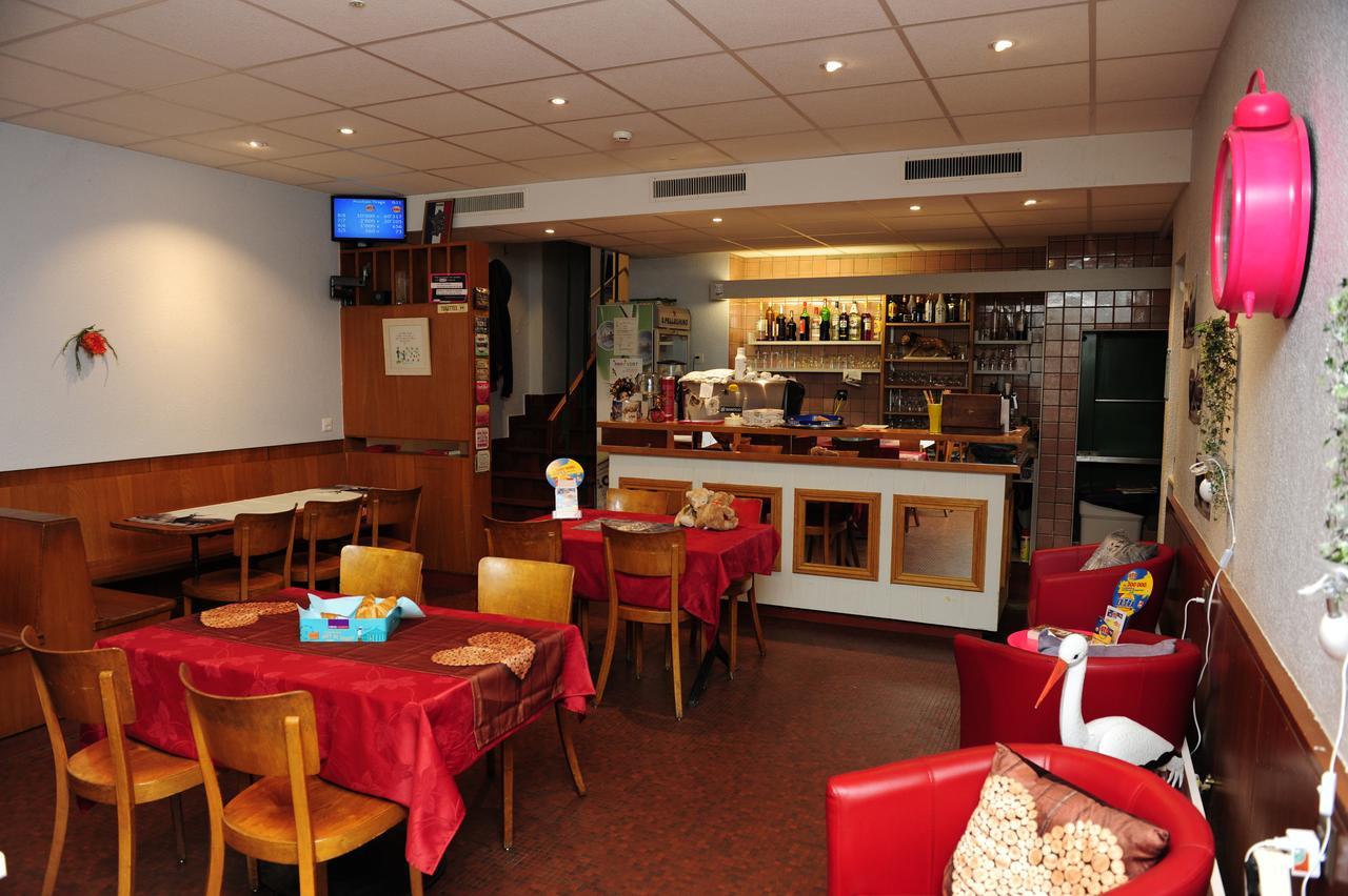 Hotel Restaurant Au Chasseur Orbe المظهر الخارجي الصورة